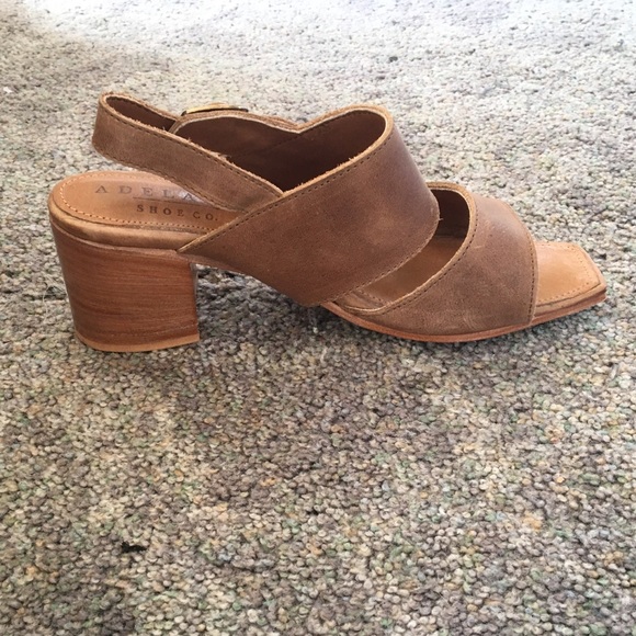 Adelante Shoe Co Serena Sandal in Desert - Picture 2 of 3